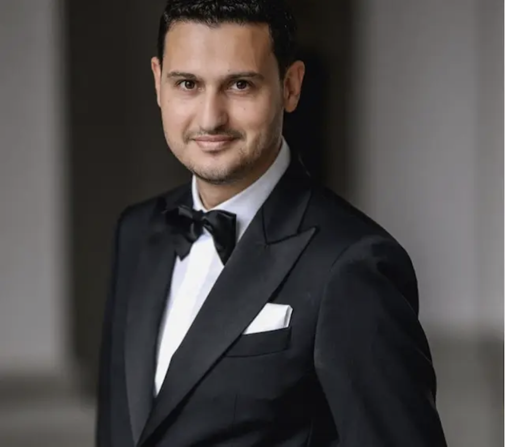Dr. Gadban Facharzt Chirurg und Experte für Fadenlifting in Zürich