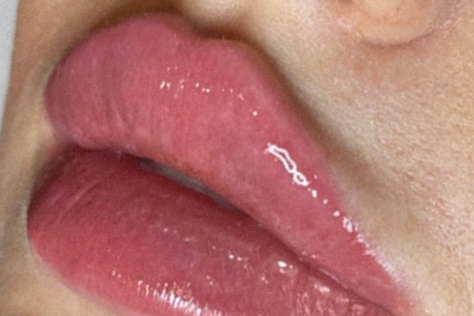 Russian Lips – Trend 2025