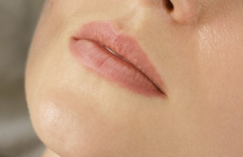 Trockene Lippen – Ursachen & Hausmittel